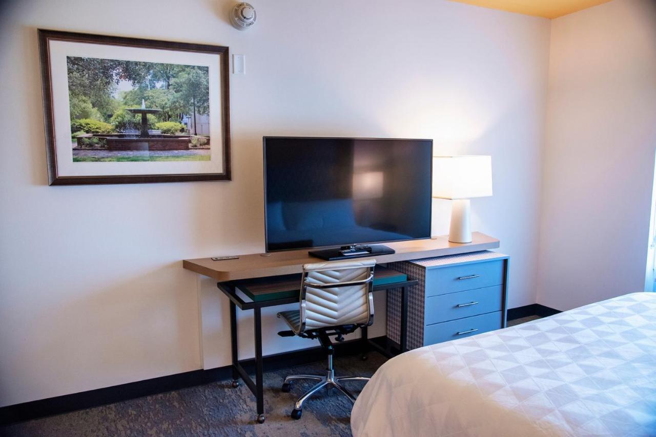 Holiday Inn & Suites - Savannah Airport - Pooler By Ihg Eksteriør bilde